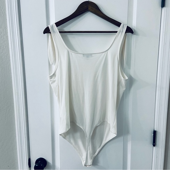 Express‎ XL Tank Top Bodysuit - Picture 7 of 7